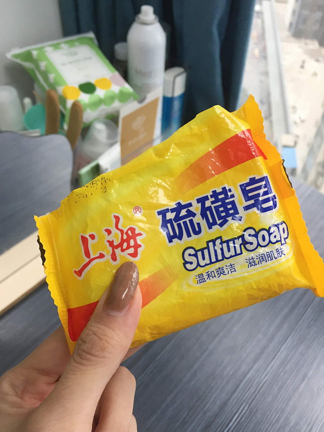 甲油胶弄衣服上怎么办_1000拼图胶怎么弄_强力胶弄到手上怎么办