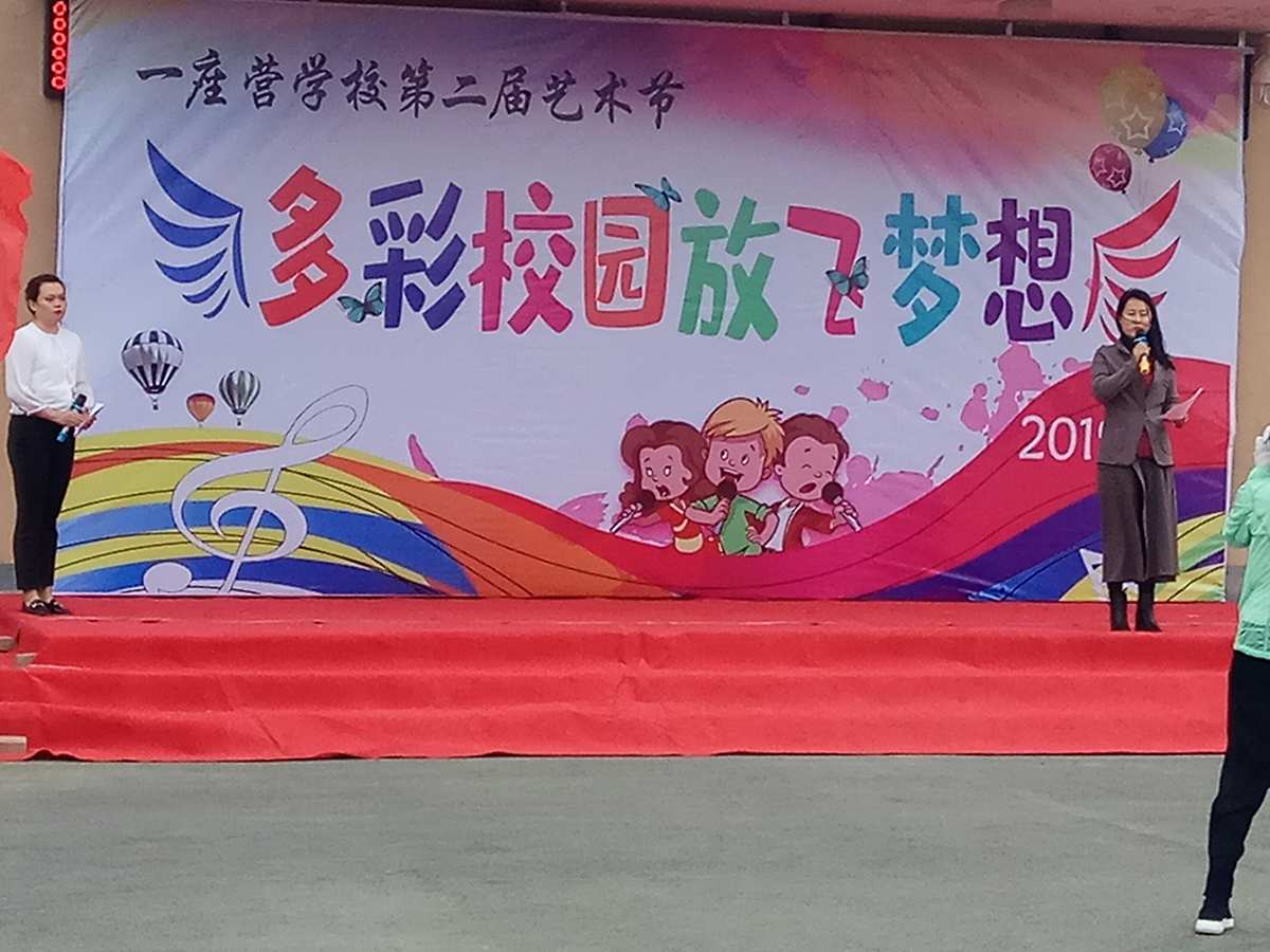年少远去岁月歌轻狂是谁唱的_年少轻狂的岁月已经远去是什么歌_歌曲年少轻狂原唱
