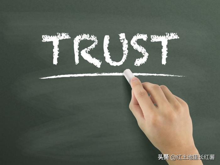 玻璃碎了心碎了_玻璃碎片是什么歌_伤过的心就像玻璃碎片