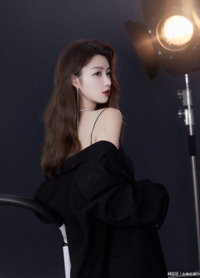 美女被虐动态图_美女特工被虐在强奸图_动态美女被虐图片视频