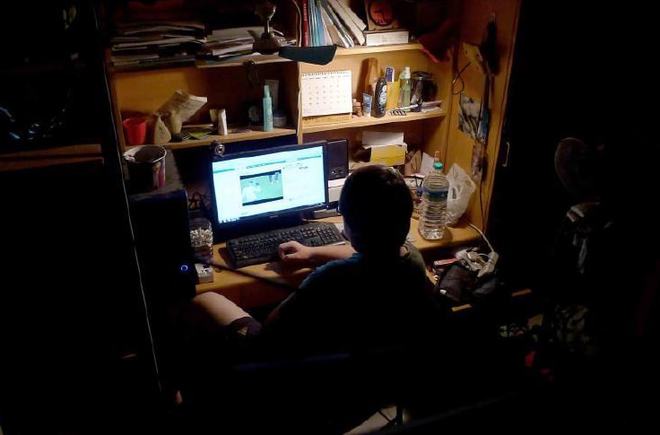 大学可以玩游戏_大学生只能用手机玩游戏吗_大学生专门玩游戏