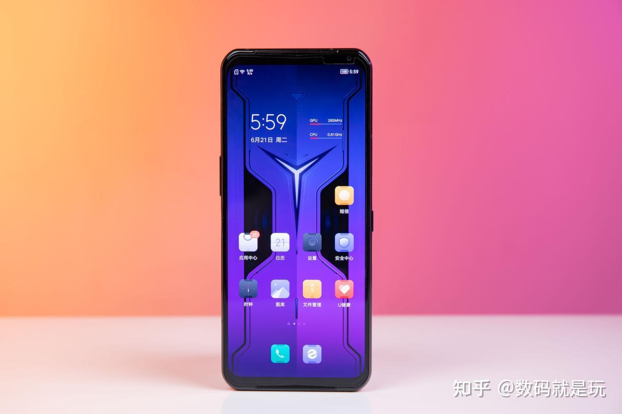 手机发烫的游戏_打了一把游戏手机很热很烫_手机发热的游戏