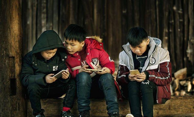 视频沉迷解决手机游戏的方法_沉迷手机游戏视频如何解决_视频沉迷解决手机游戏问题